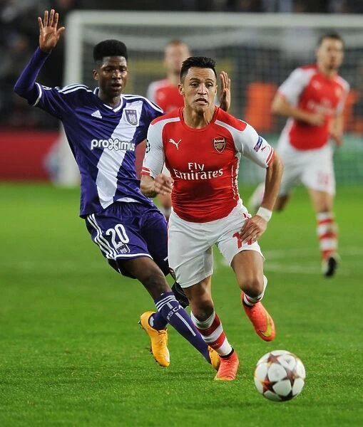Alexis Sanchez vs. Ibrahima Conte: Battle in the UEFA Champions League between Arsenal and RSC Anderlecht