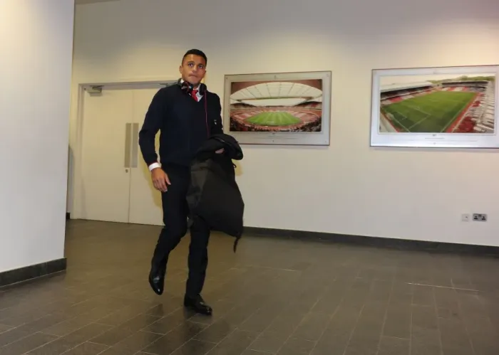 Framed Print : Alexis Sanchez's Arrival: Arsenal vs Liverpool (2015 / 16)