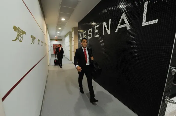 Framed Print : Alexis Sanchez's Arrival: First Match at Emirates Stadium - Arsenal vs Chelsea (2016-17) Framed Print : Alexis Sanchez's Arrival: First Match at Emirates Stadium - Arsenal vs Chelsea (2016-17)