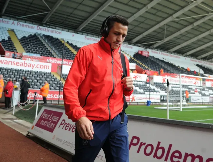 Framed Print : Alexis Sanchez's Arrival at Swansea City: Premier League Showdown, October 2015 Framed Print : Alexis Sanchez's Arrival at Swansea City: Premier League Showdown, October 2015