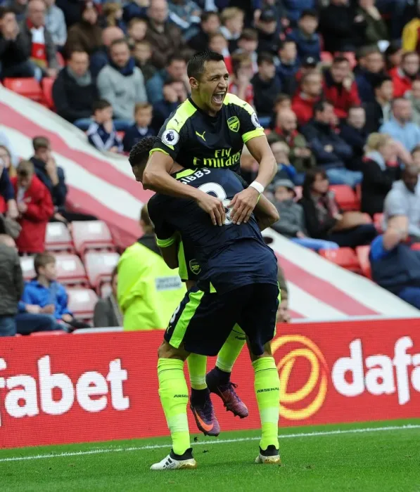Framed Print : Alexis Sanchez's Brace: Arsenal's Impressive Victory Over Sunderland (2016-17)