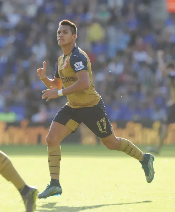 Framed Print : Alexis Sanchez's Brace: Arsenal's Triumph over Leicester City in the 2015 / 16 Premier League