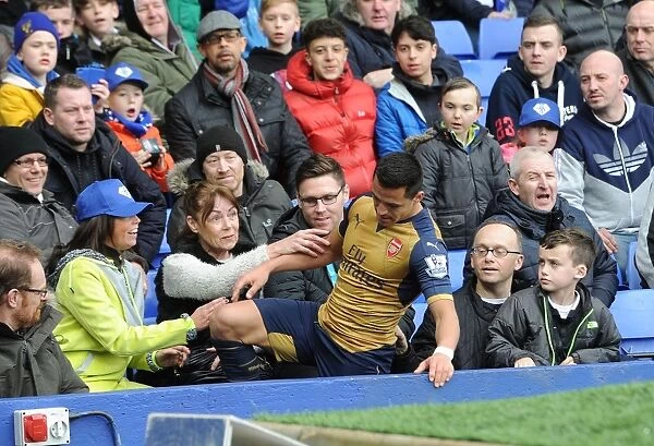 Alexis Sanchez's Dramatic Fall: Everton vs. Arsenal, Premier League 2015-16