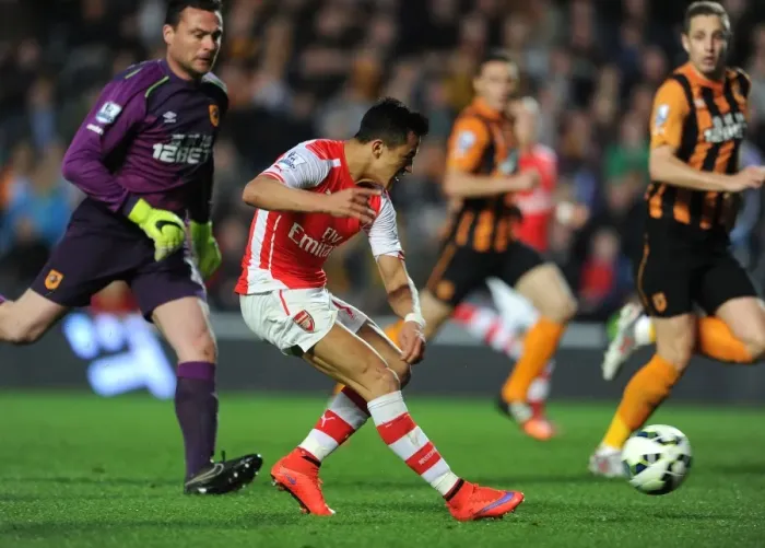 Framed Print : Alexis Sanchez's Dramatic Third Goal: Hull City vs. Arsenal, Premier League 2014 / 15