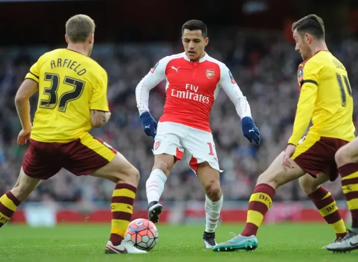 Framed Print : Alexis Sanchez's Nutmeg Assist: Arsenal's FA Cup Winning Moment Against Burnley
