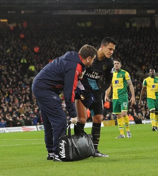 Alexis Sanchez's Premature Exit: A Dramatic Moment in the Norwich City vs. Arsenal Match, 2015
