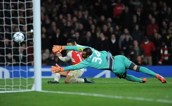 Alexis Sanchez's Thrilling Goal: Arsenal FC's UEFA Champions League Victory Over GNK Dinamo Zagreb, 2015