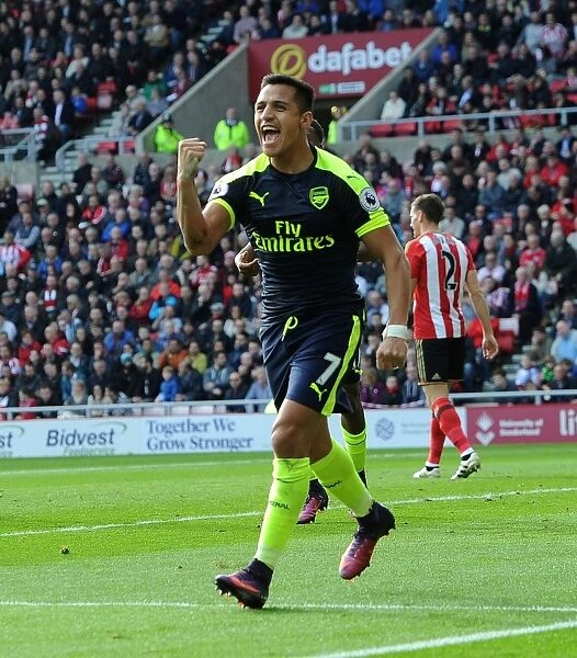 Alexis Sanchez's Thrilling Goal: Arsenal's Triumph over Sunderland (2016-17)
