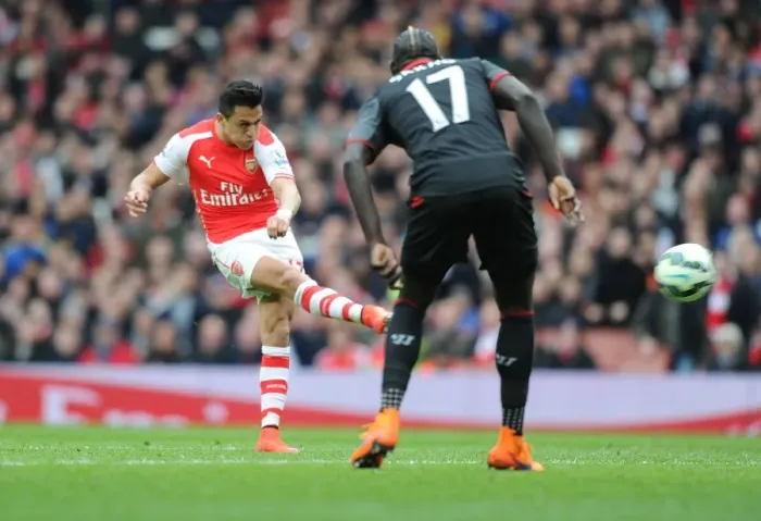 Framed Print : Alexis Sanchez's Thrilling Third Goal: Arsenal vs. Liverpool, Premier League 2014-15