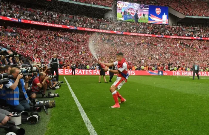 Framed Print : Alexis Sanchez's Triumph: Arsenal's FA Cup Victory over Chelsea (2017) Framed Print : Alexis Sanchez's Triumph: Arsenal's FA Cup Victory over Chelsea (2017)