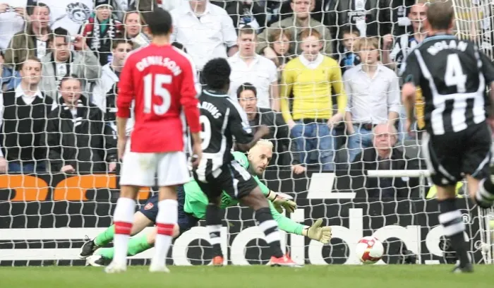 Framed Print : Almunia's Spectacular Save: Arsenal's 3-1 Victory Over Newcastle (2009) Framed Print : Almunia's Spectacular Save: Arsenal's 3-1 Victory Over Newcastle (2009)