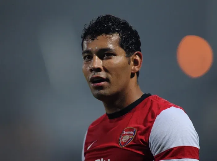 Framed Print : Andre Santos: In Action for Arsenal U21 vs Reading U21, 2012-13