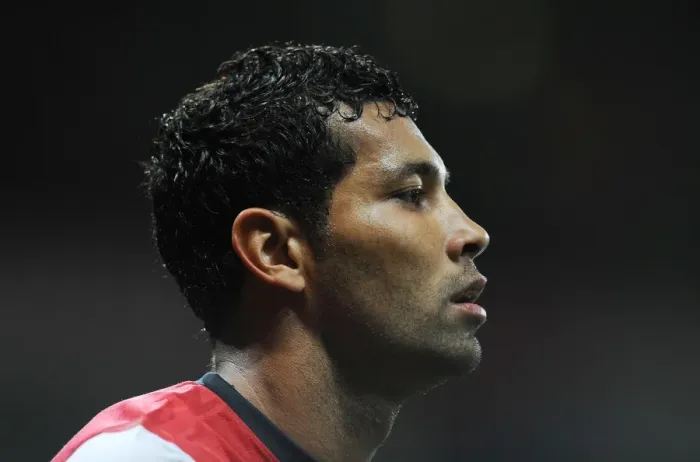 Framed Print : Andre Santos in Action: Arsenal vs Coventry City, Capital One Cup 2012-13 Framed Print : Andre Santos in Action: Arsenal vs Coventry City, Capital One Cup 2012-13