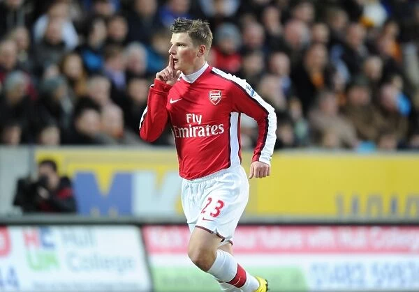 Andrey Arsahvin celebrates scoring the 1st Arsenal goal. Hull City 1: 2 Arsenal