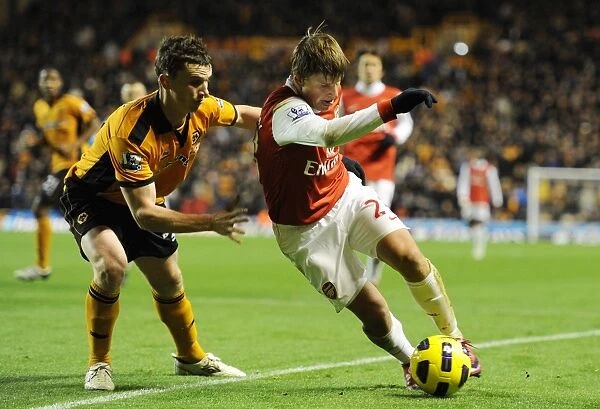 Andrey Arshavin (Arsenal) Kevin Foley (Wolves). Wolverhampton Wanderers 0: 2 Arsenal
