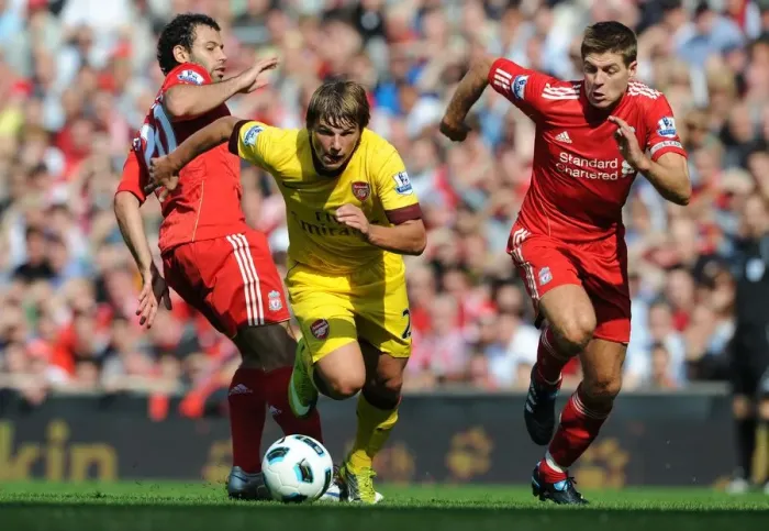 Framed Print : Andrey Arshavin (Arsenal) Steven Gerrard and Javier Mascherano (Liverpool)