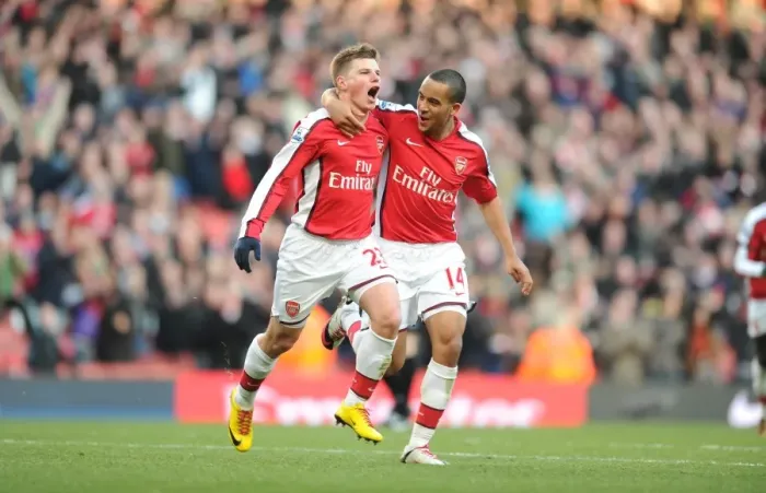 Framed Print : Andrey Arshavin celebrates scoring the 3rd Arsenal goal with Theo Walcott Framed Print : Andrey Arshavin celebrates scoring the 3rd Arsenal goal with Theo Walcott