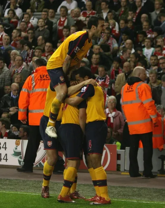 Framed Print : Andrey Arshavin celebrates scoring the 4th Arsenal goal