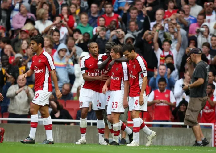 Framed Print : Andrey Arshavin celebrates scoring his and Arsenals 1st goal Framed Print : Andrey Arshavin celebrates scoring his and Arsenals 1st goal