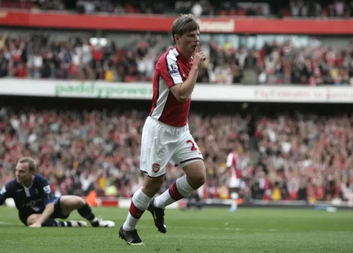 Framed Print : Andrey Arshavin celebrates scoring Arsenals 3rd goal Framed Print : Andrey Arshavin celebrates scoring Arsenals 3rd goal