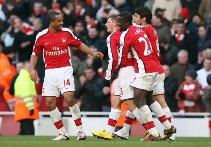 Framed Print : Andrey Arshavin celebrates scoring Arsenals 3rd goal with Eduardo