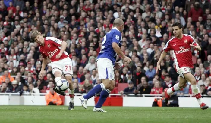 Framed Print : Andrey Arshavin scores Arsenals 3rd goal as Cesc Fabregas