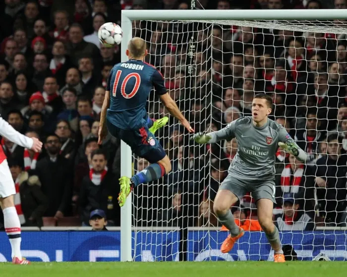 Framed Print : Arjen Robben vs. Wojciech Szczesny: Penalty Drama in Arsenal v Bayern Munich UCL Clash Framed Print : Arjen Robben vs. Wojciech Szczesny: Penalty Drama in Arsenal v Bayern Munich UCL Clash