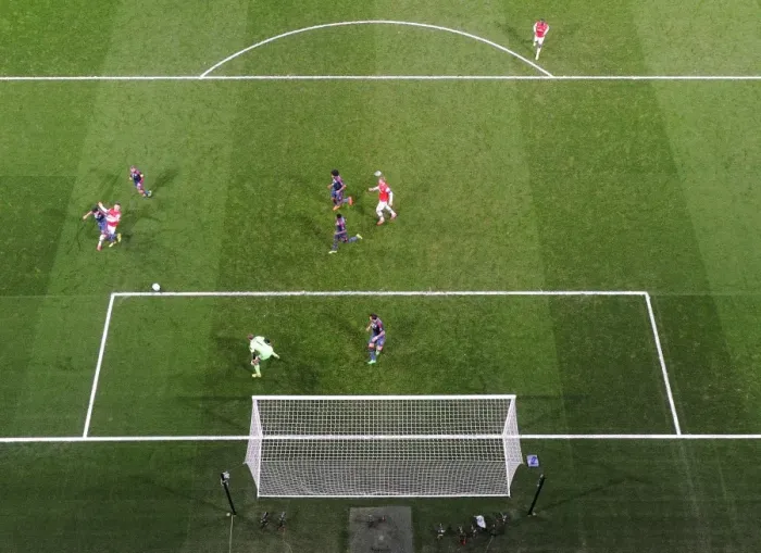 Framed Print : Arsenal 0: 2 Bayern Munich. UEFA Champions League. Round of 16, 1st Leg. Emirates Stadium, 19  /  2  /  14