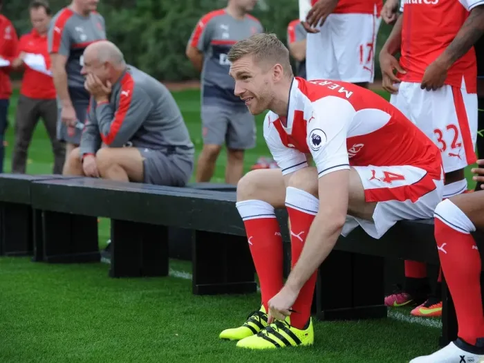 Framed Print : Arsenal 1st Team Squad: Per Mertesacker at 2016-17 Photocall Framed Print : Arsenal 1st Team Squad: Per Mertesacker at 2016-17 Photocall