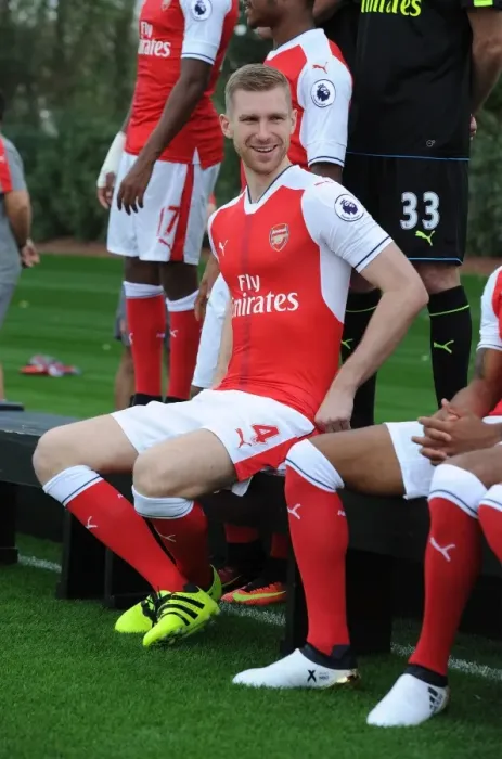 Framed Print : Arsenal 1st Team Squad: Per Mertesacker at 2016-17 Photocall