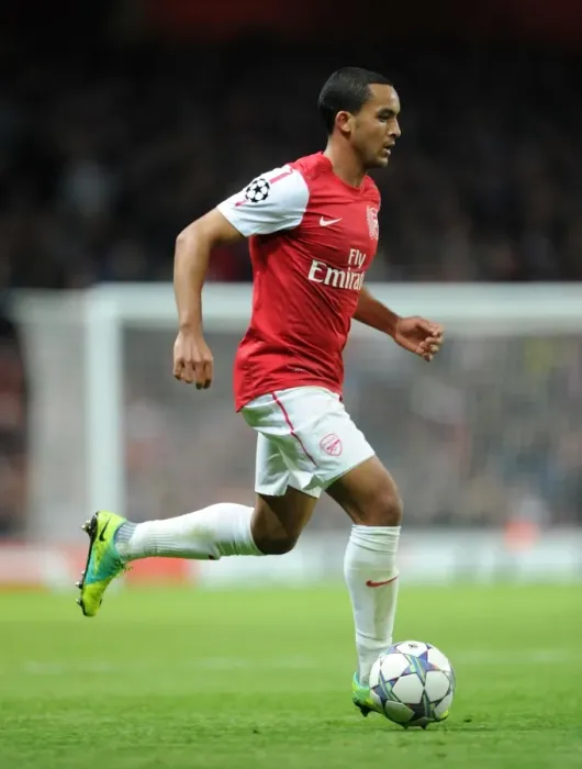 Framed Print : Arsenal 2:0 Borussia Dortmund - Theo Walcott's Brilliant Performance in the UEFA Champions League (Group F, 2011-12)