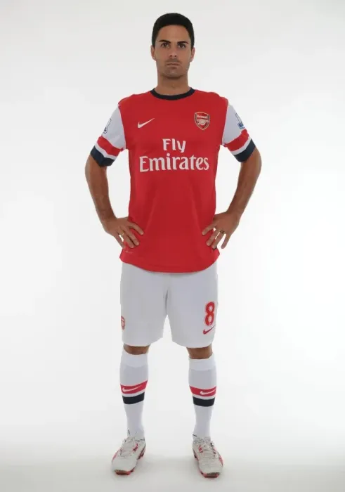 Framed Print : Arsenal 2013-14 Squad: Mikel Arteta at Team Photocall Framed Print : Arsenal 2013-14 Squad: Mikel Arteta at Team Photocall