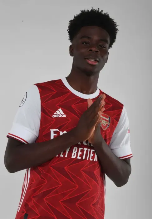 Framed Print : Arsenal 2020-21 First Team: Bukayo Saka at London Colney Training Ground Framed Print : Arsenal 2020-21 First Team: Bukayo Saka at London Colney Training Ground