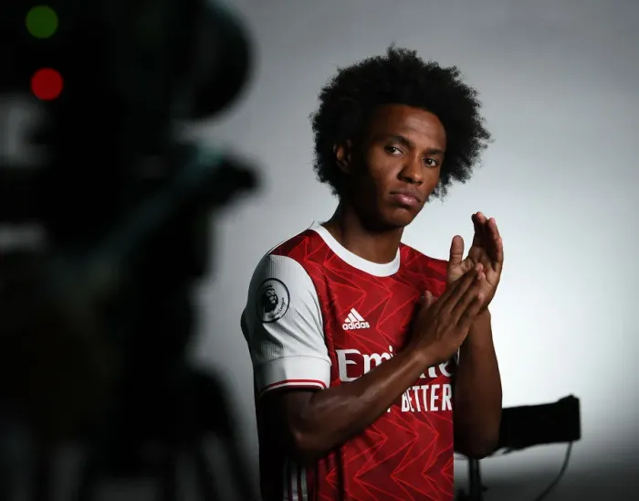 Framed Print : Arsenal 2020-21: A Focus on Willian at First Team Photocall Framed Print : Arsenal 2020-21: A Focus on Willian at First Team Photocall