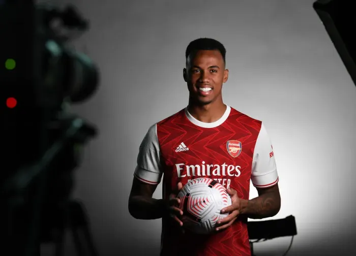 Framed Print : Arsenal 2020-21: Gabriel Magalhaes at Team Photocall