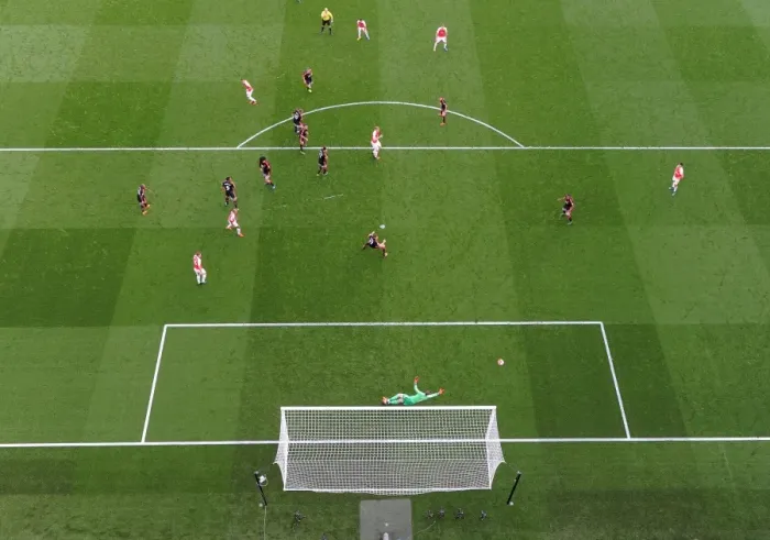 Framed Print : Arsenal 3: 0 Manchester United. Barclays Premier League. Emirates Stadium, 4  /  10  /  15