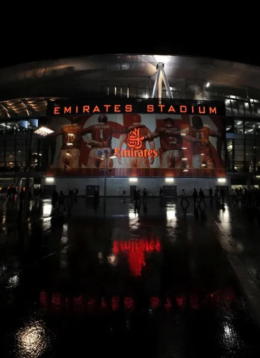 Framed Print : Arsenal Advances to Carling Cup Final with 3-0 Win over Ipswich Town (3-1 Agg)