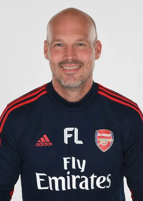 Framed Print : Arsenal Assistant Coach Freddie Ljungberg at Training Session, 2019-20 Framed Print : Arsenal Assistant Coach Freddie Ljungberg at Training Session, 2019-20