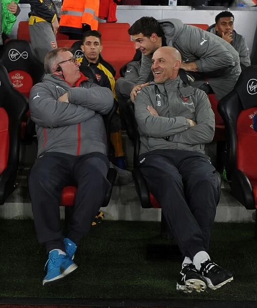 Arsenal Assistants Discuss Strategy with Martinez during Southampton FA Cup Clash