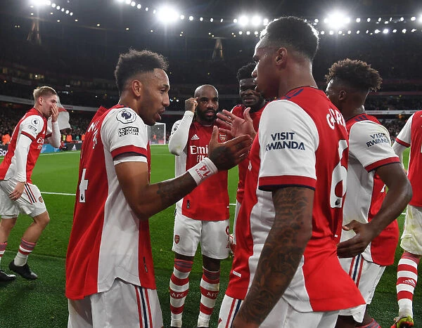 Arsenal: Aubameyang Scores Second Goal, Celebrates with Magalhaes