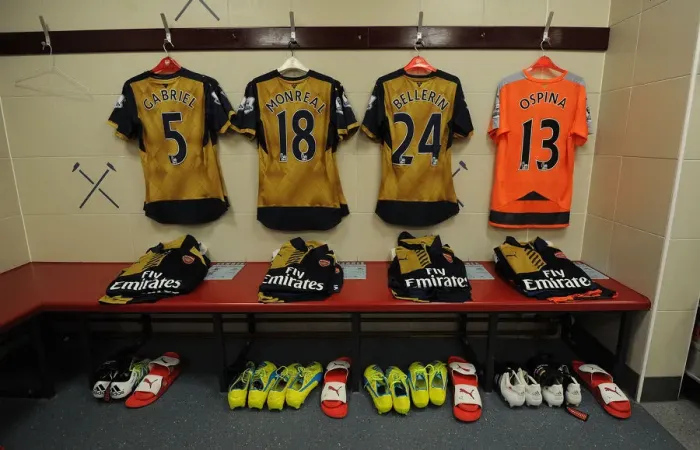 Framed Print : Arsenal Away Gear Prepped for West Ham Showdown (2015-16)