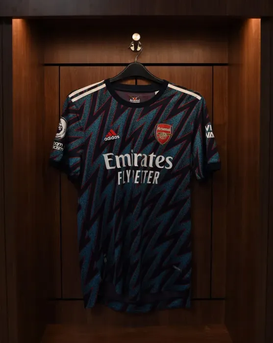 Framed Print : Arsenal Away Gear Ready: Brentford vs Arsenal, Premier League 2021-22 Framed Print : Arsenal Away Gear Ready: Brentford vs Arsenal, Premier League 2021-22