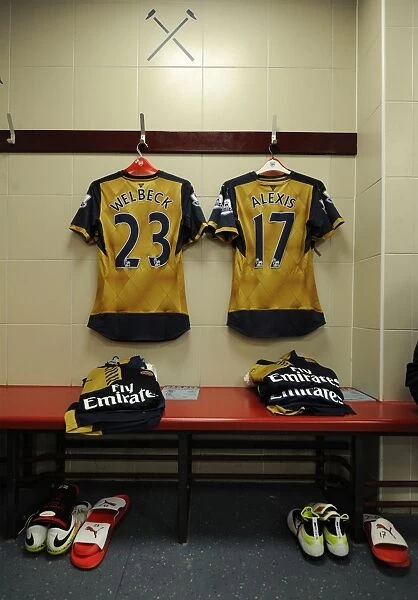 Arsenal Away Kit Prepared: West Ham United vs Arsenal, Premier League 2015-16