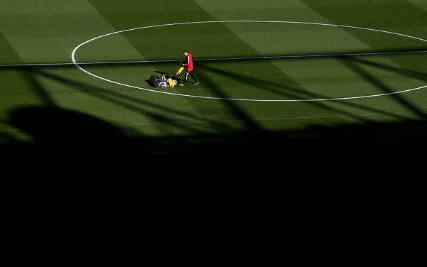 Arsenal: Battle Ready - Pre-Match Groundskeeping at Emirates Stadium