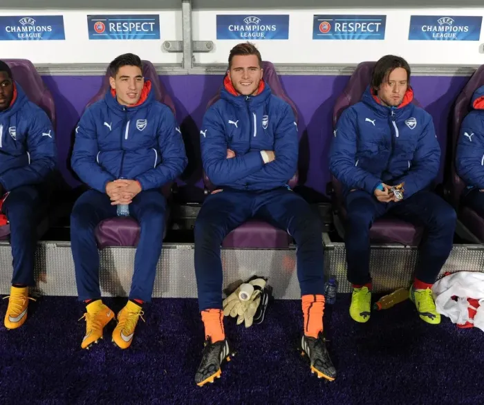 Framed Print : Arsenal Bench: Hector Bellerin, Ryan Huddart, Tomas Rosicky (Anderlecht vs Arsenal, 2014-15)