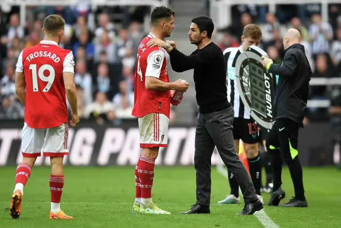 Framed Print : Arsenal Boss Mikel Arteta Conferring with Granit Xhaka during Newcastle United vs Arsenal (2022-23)