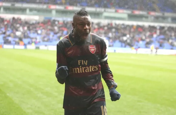 Framed Print : Arsenal captain William Gallas celebrates the 3rd Arsenal goal