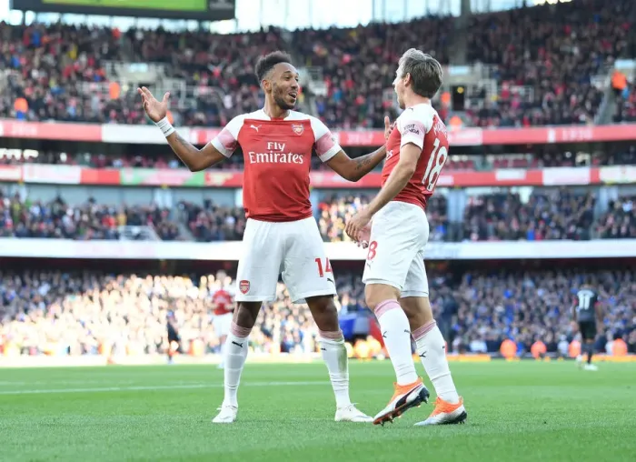 Framed Print : Arsenal Celebrate: Aubameyang Scores Second Goal vs. Everton (2018-19)