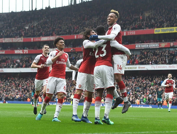 Arsenal Celebrate: Aubameyang, Welbeck, Elneny Score in Arsenal v Southampton Match