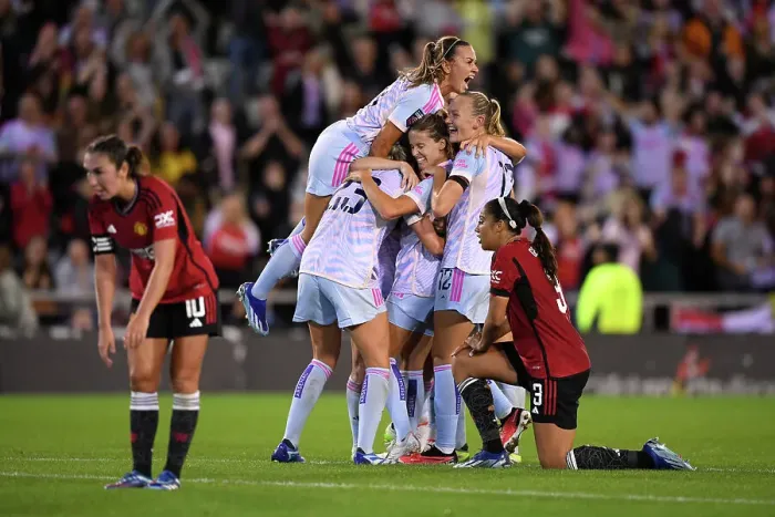 Framed Print : Arsenal Celebrate Cloe Lacasse's Goal Against Manchester United in Barclays Women's Super League